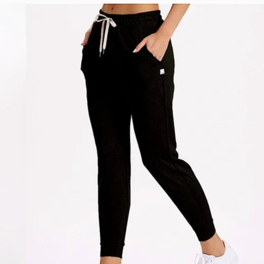 Vuori Black Joggers Size Medium NWOT Performance Joggers